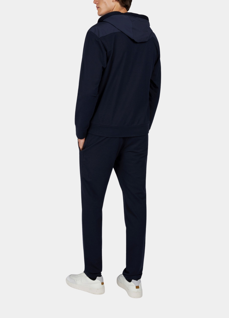 Костюм Костюм