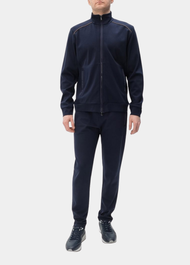 Suit