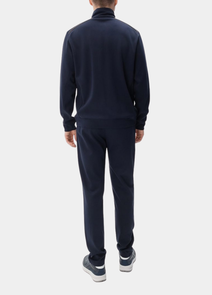 Suit
