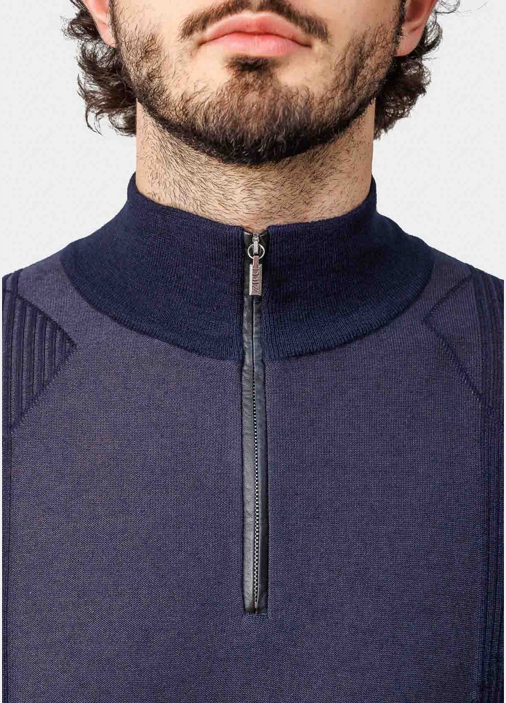 Свитер